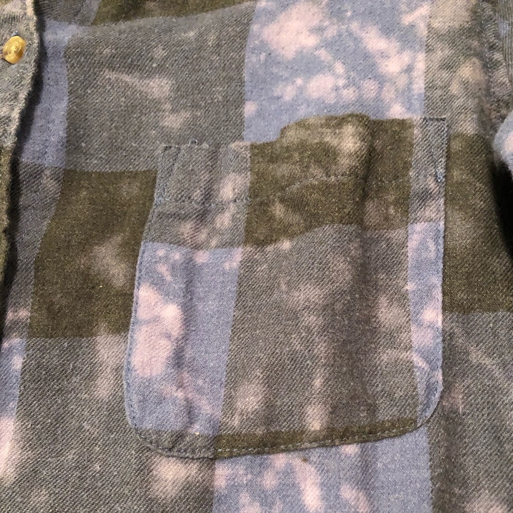 Distressed Flannel - Picture 4 of 5